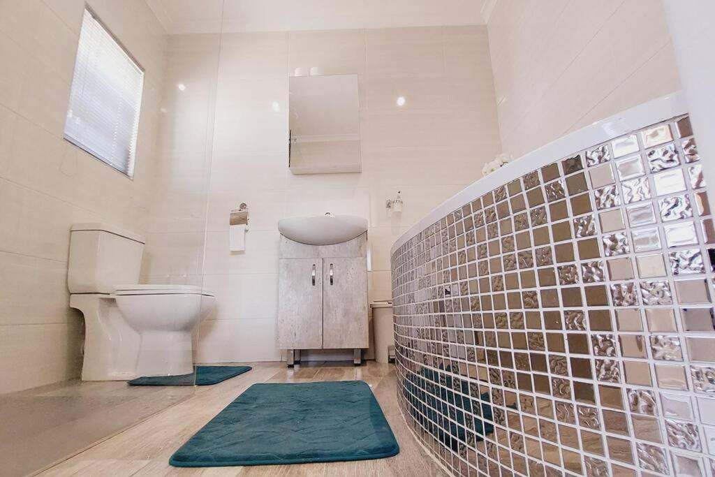 Cosy Nest - Uncapped Wi-fi & Self Check-in *