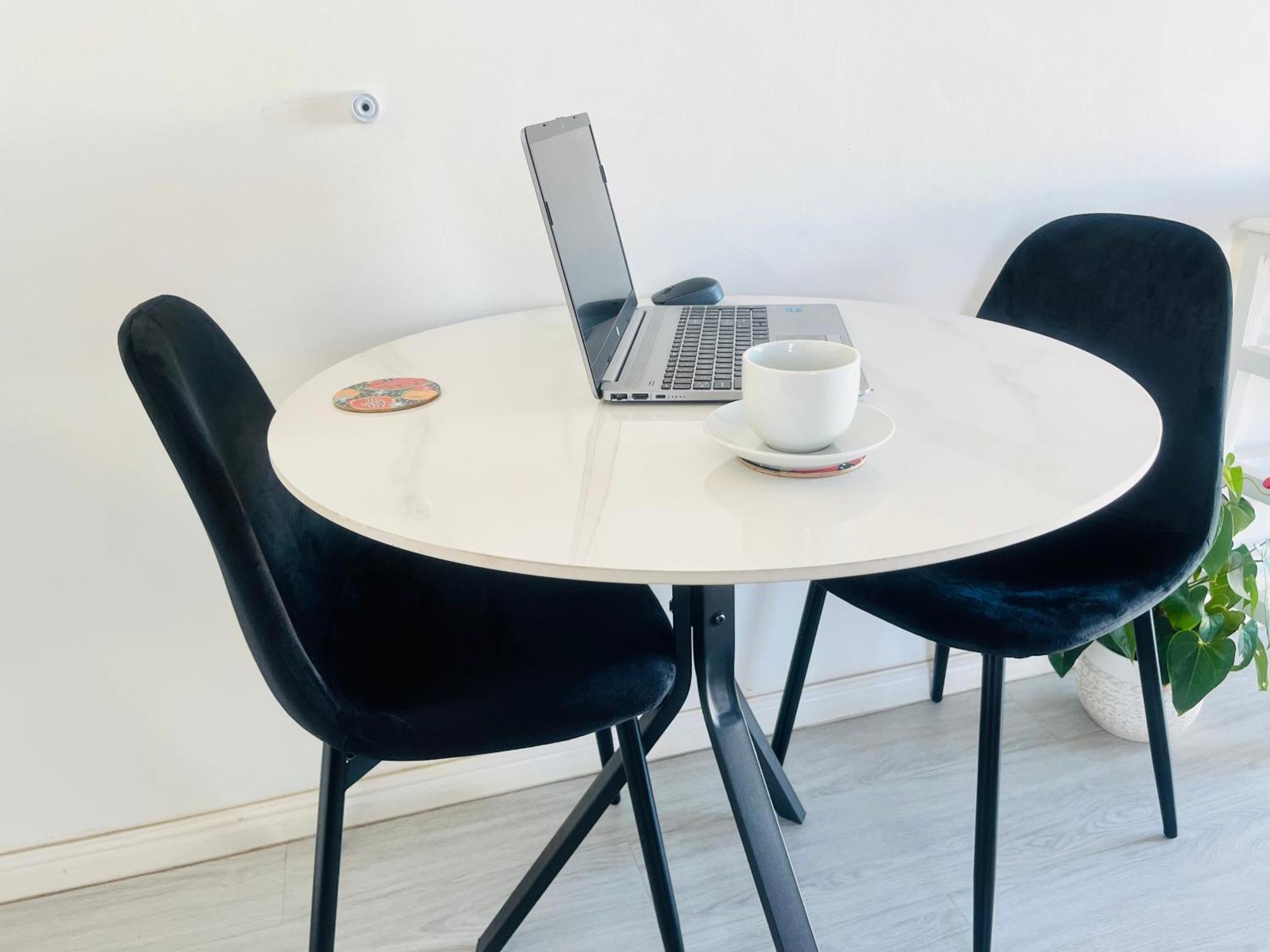 Apartment Cosy Nest - Uncapped Wi-fi & Self Check-in