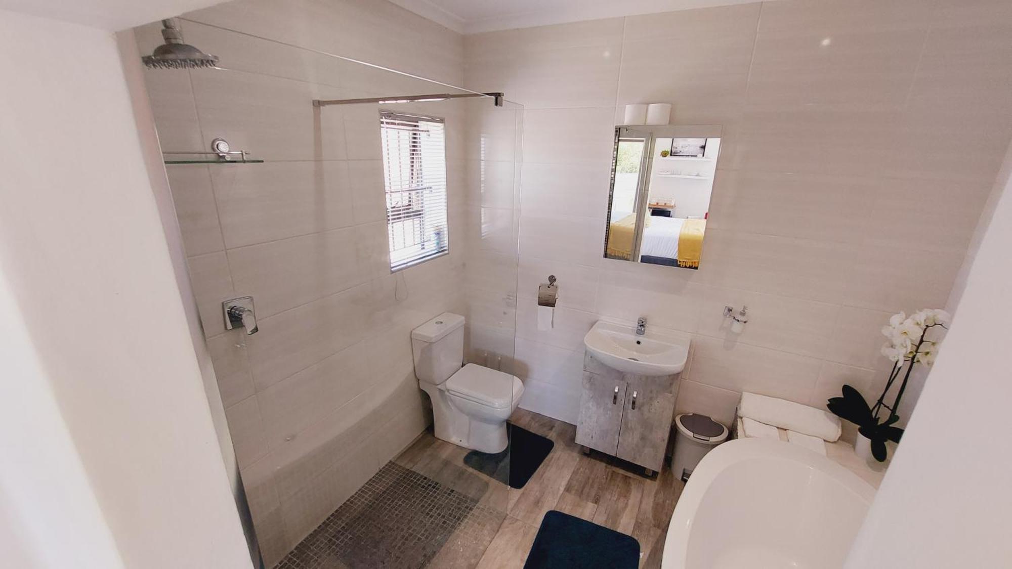 Cosy Nest - Uncapped Wi-fi & Self Check-in Cape Town
